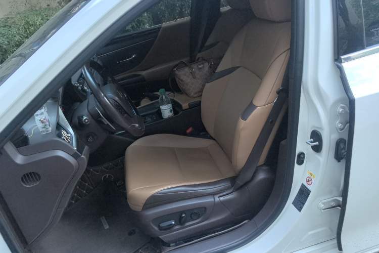 Used Lexus ES 2018 200 Luxury Edition China V Standard Left Front Seat