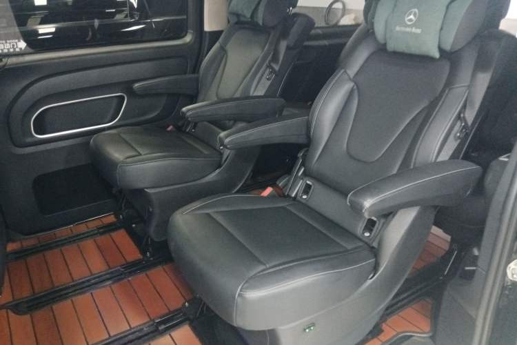 Used Mercedes-Benz Vito 2020 2.0T Business Version 7 Seats Left Rear Seat