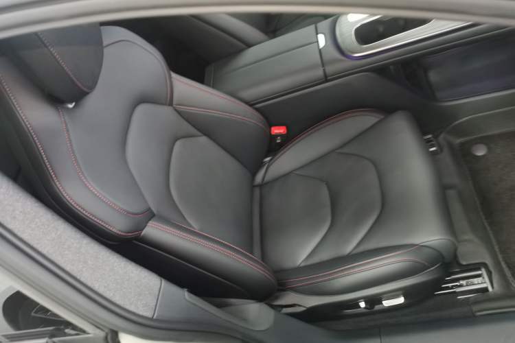 Used Xiaomi Auto SU7 2024 Rear-Drive Ultra-Long Range Advanced Pro-Level Intelligent Driving Version
