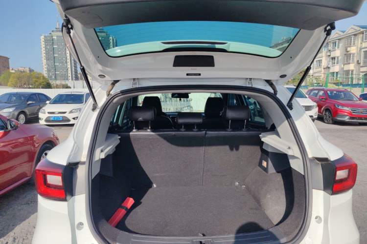 Used MG ZS 2018 1.5L Automatic Luxury Edition China V Standard
