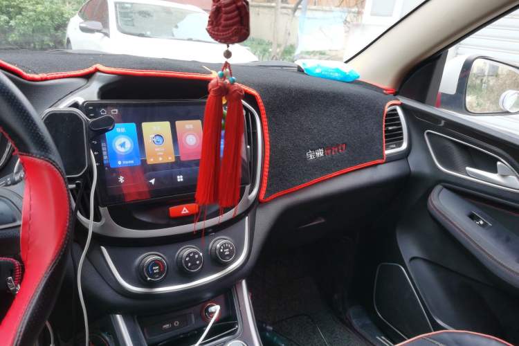 Used Baojun 560 2016 1.8L Manual Value Edition