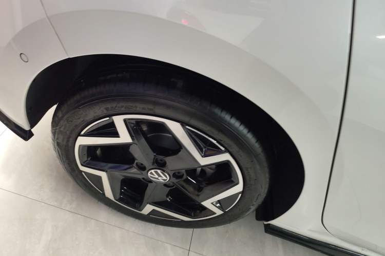 Used Volkswagen Golf 2025 300TSI R-Line
