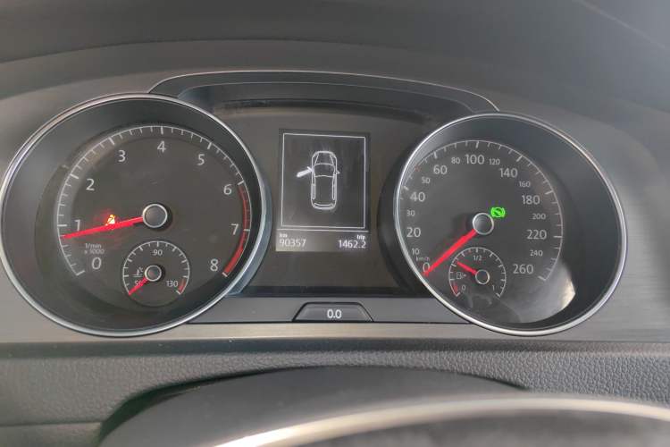 Used Volkswagen Golf 2016 230TSI Automatic Luxury Version
