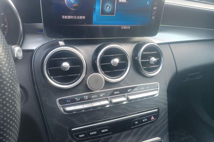 Used Mercedes-Benz C-Class 2020 C 200 L Fashion Edition Sport Version Audio And AC Panel