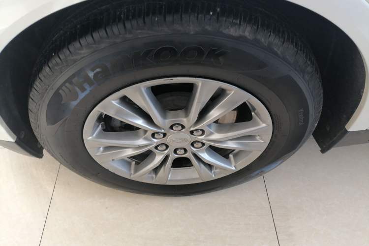 Used Cadillac XT5 2022 2.0T Two-Wheel Drive Luxury Version
