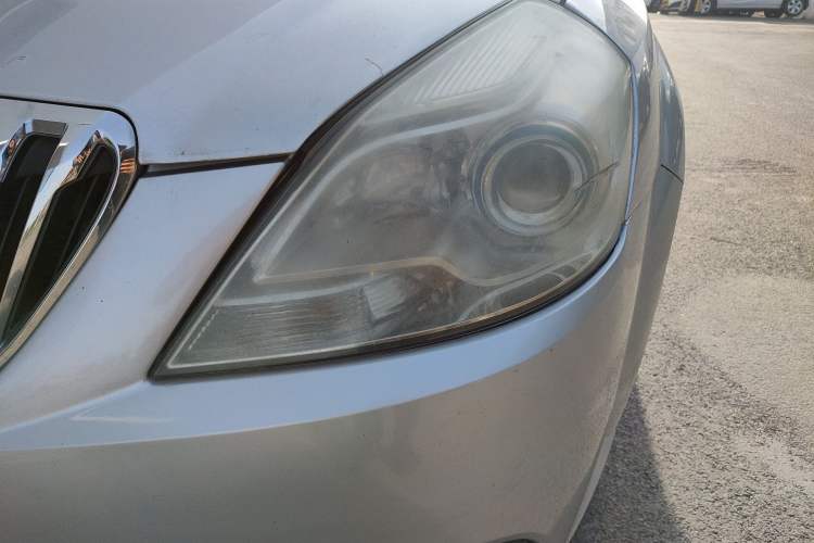 Used Buick Excelle 2015 1.5L Automatic Classic Model Left Front Headlight