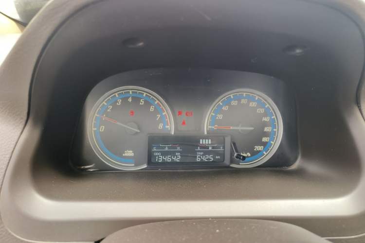 Used Baojun 730 2014 1.5L manual luxury trim 7 seats