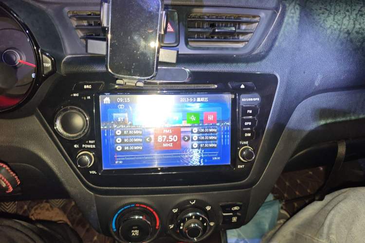 Used Kia K2 2012 Sedan 1.4L MT GLS Commemorative Edition
