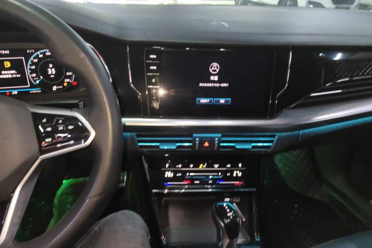 Used Volkswagen Passat 2023 Facelift 330TSI Luxury Edition
