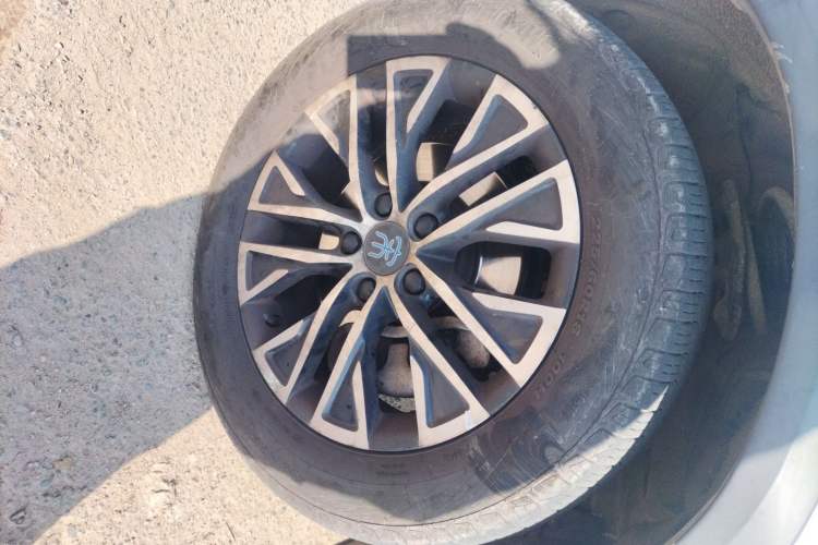 Used BYD Song New Energy 2017 Song DM 1.5TID All-Wheel Drive Luxury Model