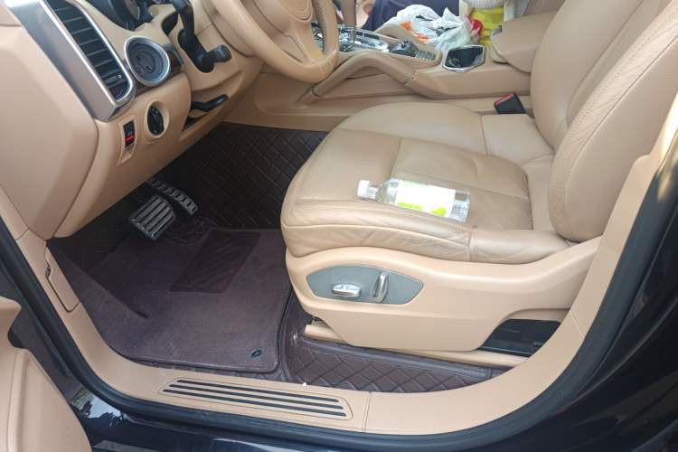 Used Porsche Cayenne 2011 Cayenne 3.0T Left Front Seat