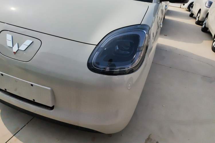 Used Wuling Hongguang MINIEV 2025 Four-Door Version Advanced Edition Left Front Headlight