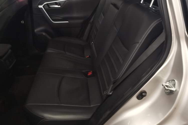 Used Toyota Wildlander 2022 2.0L CVT Two-Wheel Drive Luxury PLUS Edition