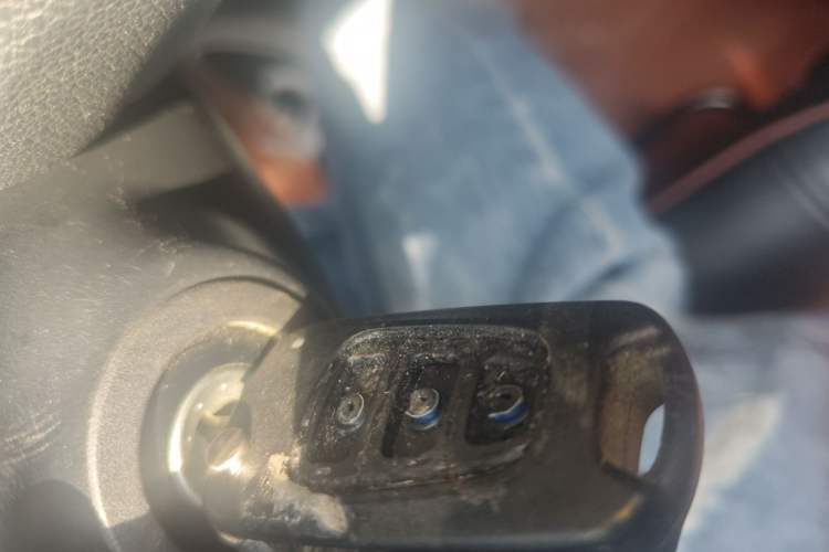 Used Kia K2 2015 Sedan 1.4L Automatic GLS Vehicle Key