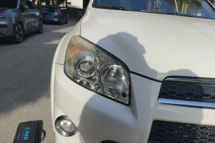 Used Toyota RAV4 2011 2.0L Automatic Luxury Edition
