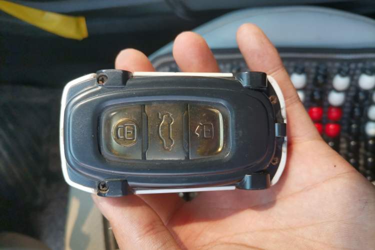 Used Hongqi E-HS3 2019 Zhilian Qiyue Two-Wheel Drive Version Vehicle Key