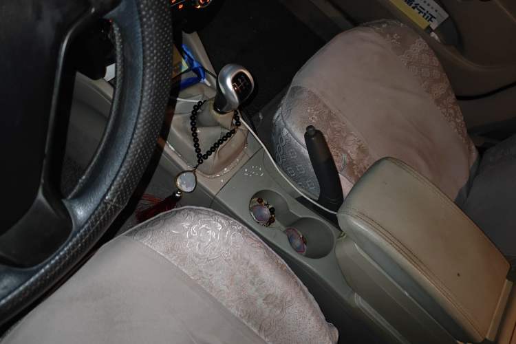 Used Soueast V3 Lingyue 2011 Revised Version 1.5L Manual – Style Edition Gear Lever