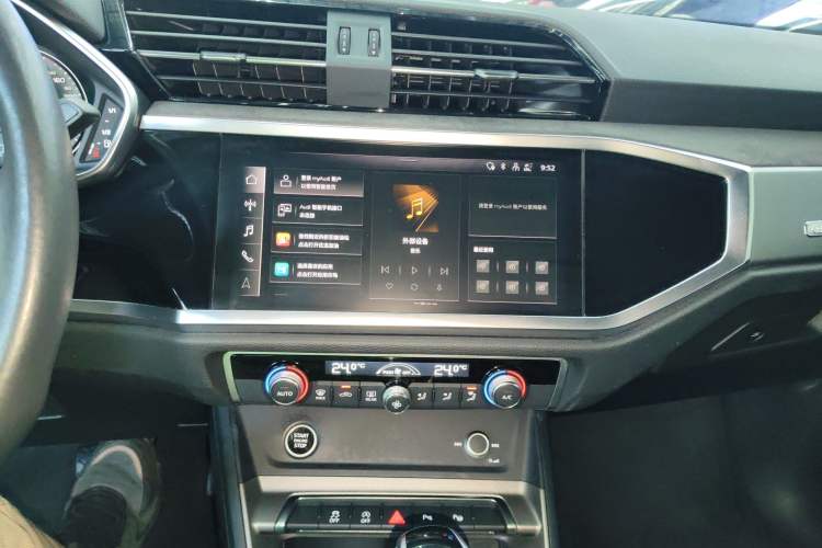 Used Audi Q3 2022 35 TFSI Fashion Dynamic Model