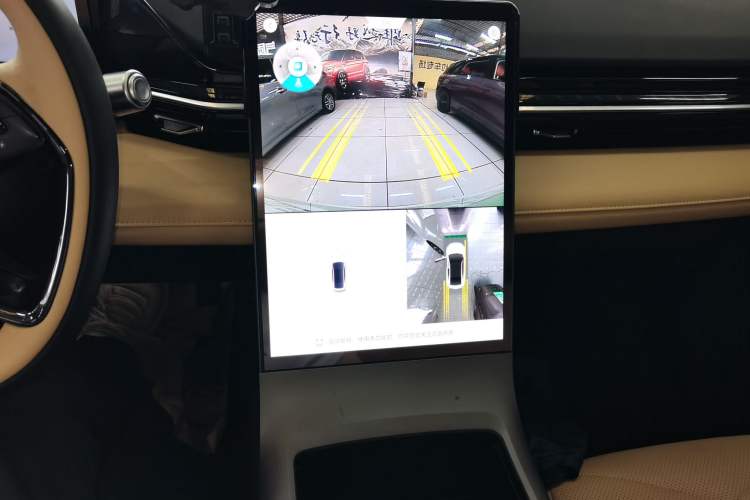 Used Geely Galaxy L6 2024 125km PLUS Dragon Edition Audio And AC Panel