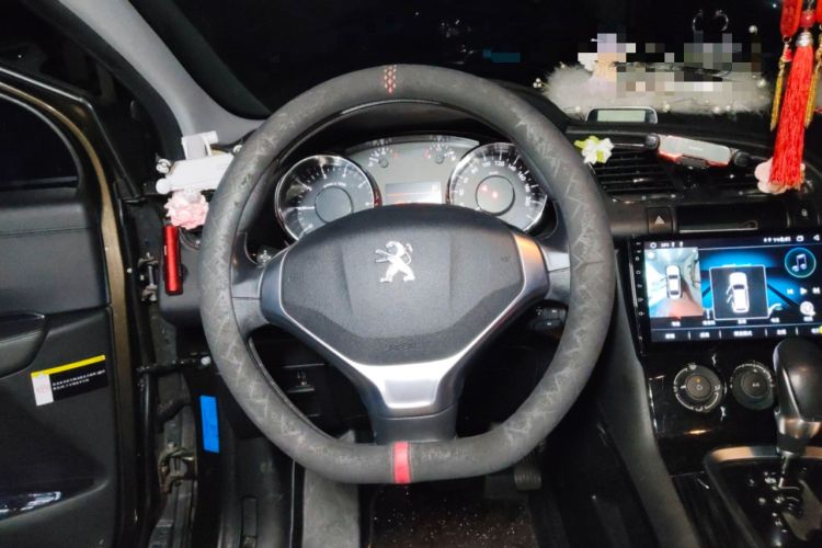 Used Peugeot 3008 2015 2.0L Automatic Classic Edition Steering Wheel