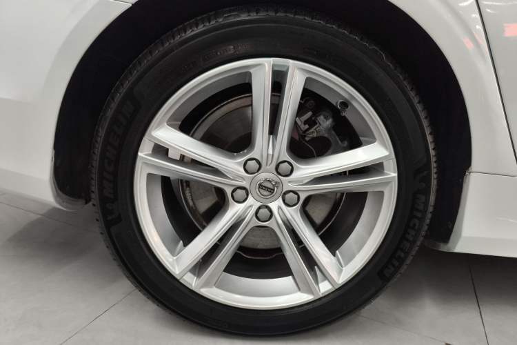 Used Volvo S90 2020 T5 Zhiyi Luxury Edition