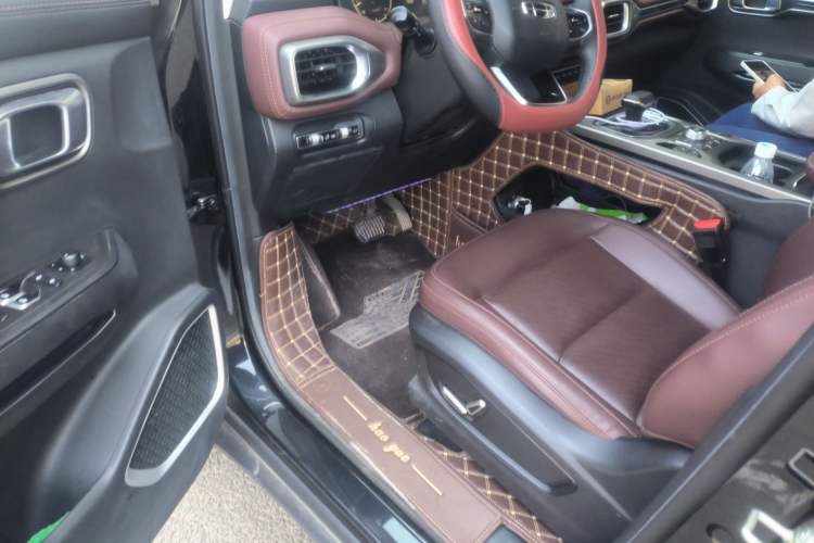 Used Geely Auto Haoyue 2020 1.8TD DCT Flagship 7-Seater Driver Seat