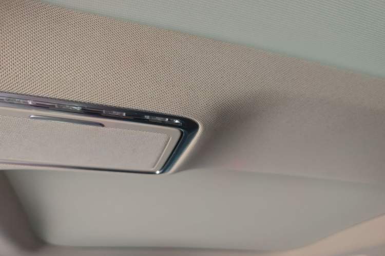 Used Mercedes-Benz E-Class 2019 E 200 L Headliner