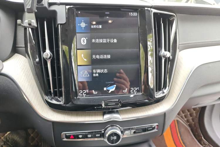 Used Volvo XC60 2018 T5 4x4 Zhiya Luxury Edition Audio And AC Panel