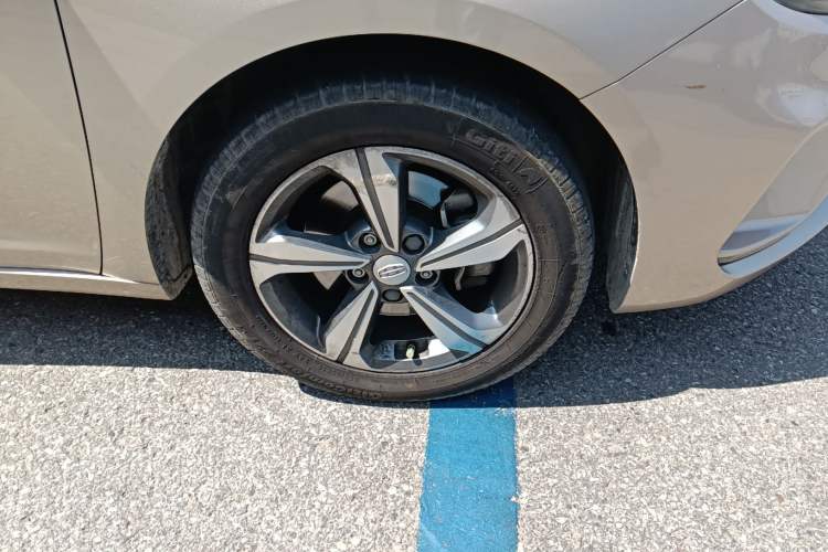 Used Geely Auto Emgrand GL 2018 1.8L Manual Elite Smart Connectivity Version
