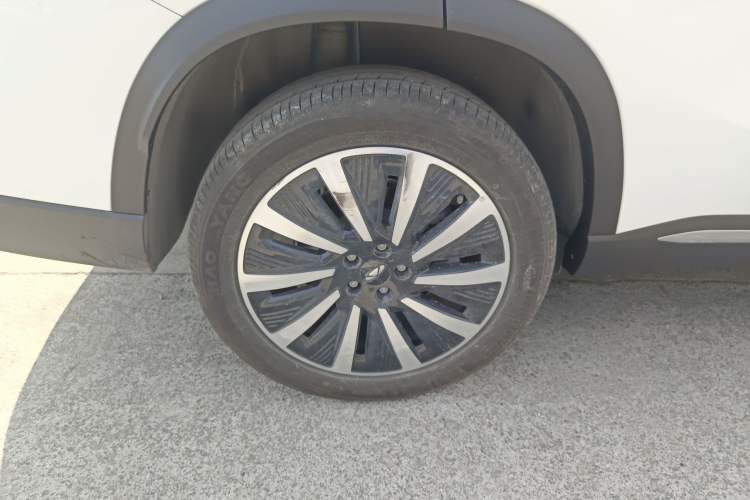 Used Chery Fengyun T8 2025 1.5T 130 km Luxury 7-Seater Exterior 5