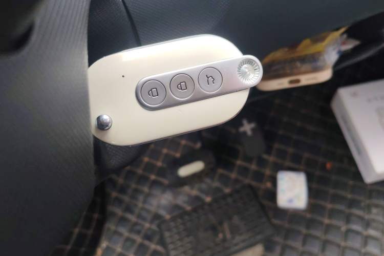 Used Wuling Hongguang MINIEV 2022 Macaron Fashion Model Lithium Iron Phosphate
