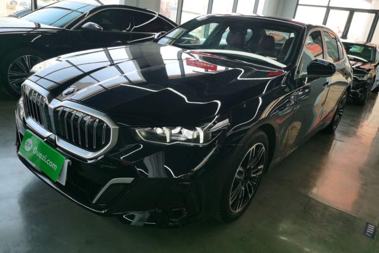 Used BMW 5 Series 2025 525Li M Sport Package