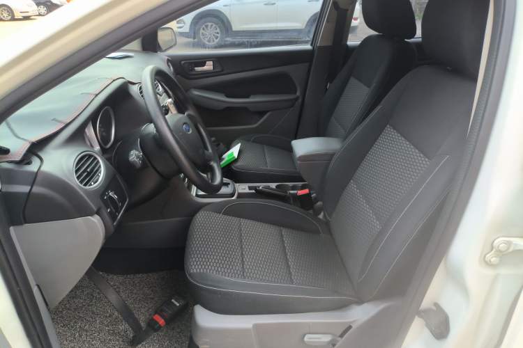 Used Ford Focus 2013 Hatchback Classic 1.8L Automatic Base Model Left Front Seat