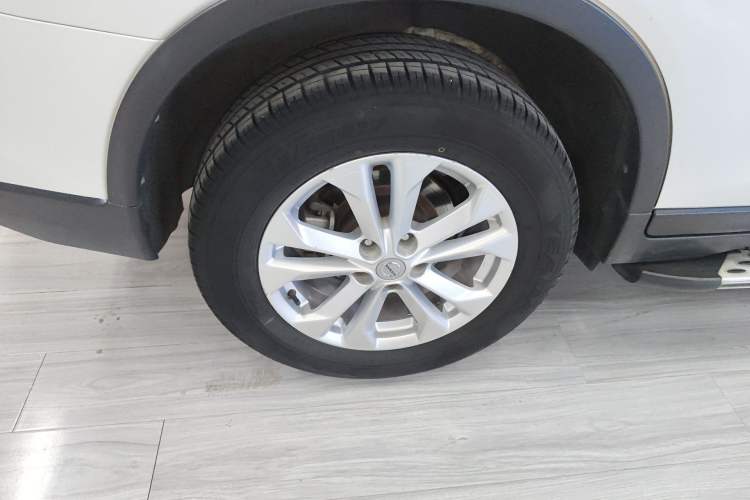 Used Nissan X-Trail 2014 2.0L CVT Comfort Edition 2WD Right Rear Wheel Hub