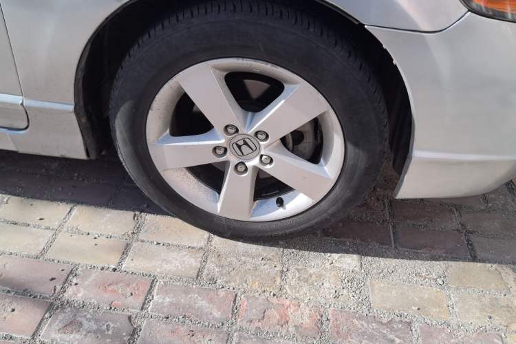 Used Honda Civic 2009 1.8L Automatic Classic Edition Right Front Wheel Hub