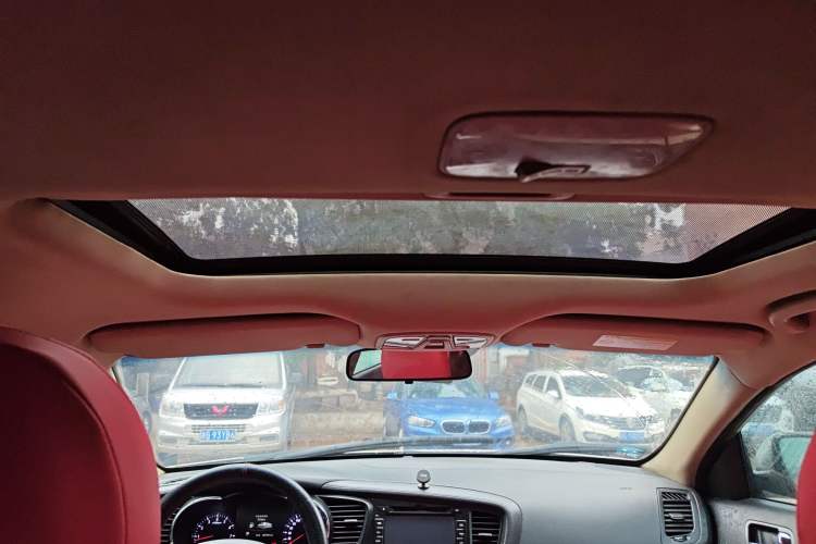 Used Kia K5 2012 2.0L Automatic GLS
