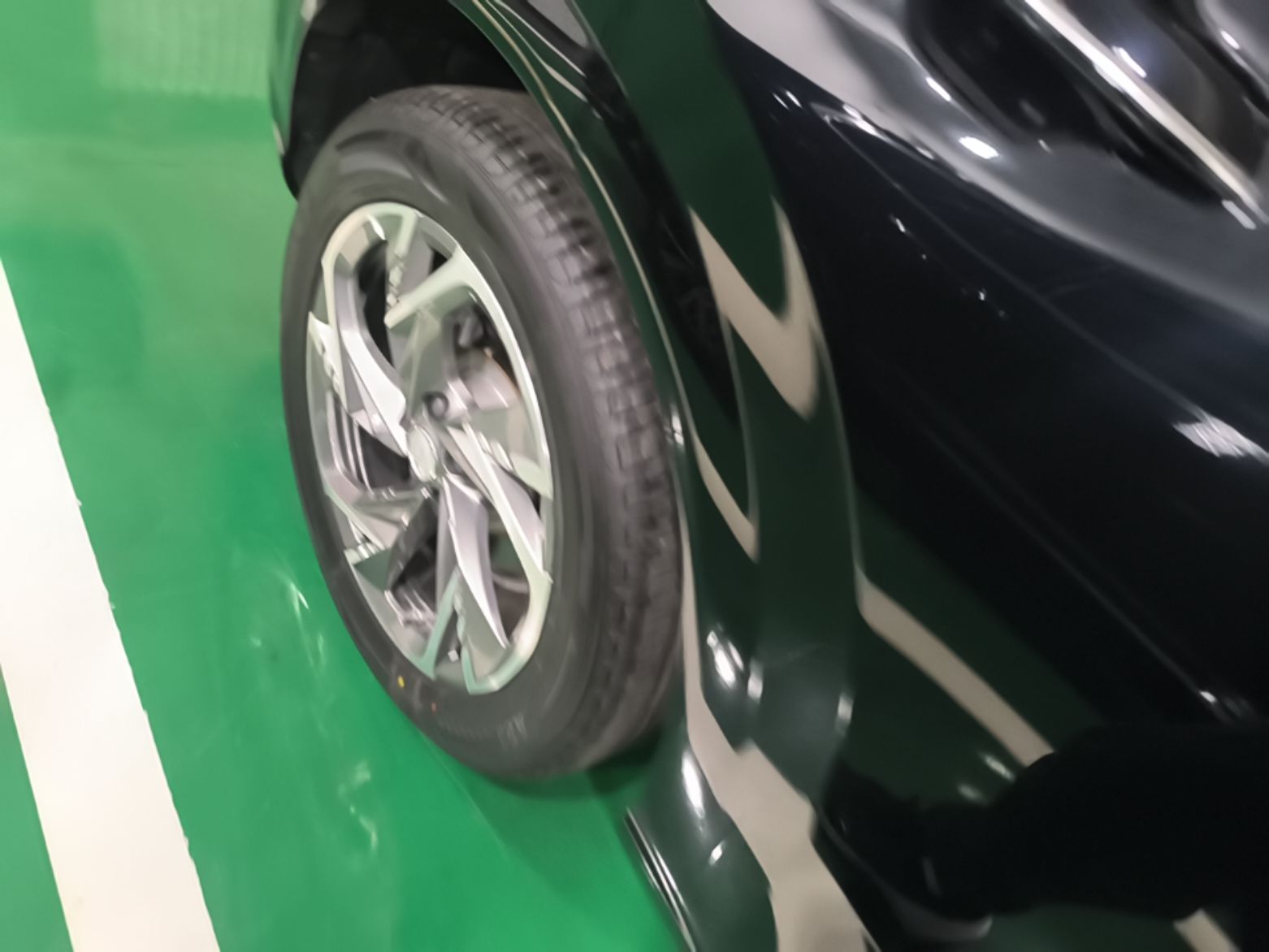 Hongqi HS3 PHEV 2024 PHEV 115km Jingwei Edition — снимка 11