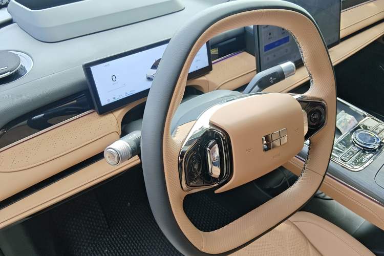 Used Geely Galaxy Galaxy 8 2025 130km EM-i Flagship Edition