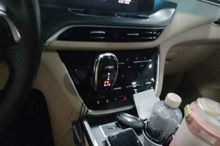 Used Buick GL8 2022 ES Landtrek 653T Luxury Edition Gear Lever