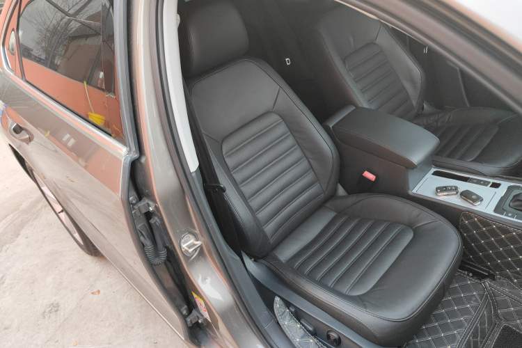 Used Volkswagen Passat 2014 1.8TSI DSG Prestige Edition