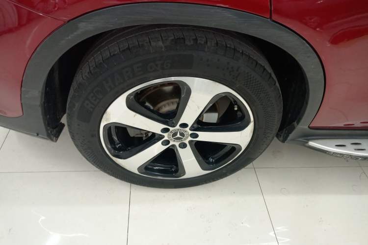 Used Mercedes-Benz GLC 2018 GLC 260 4MATIC Luxury Model
