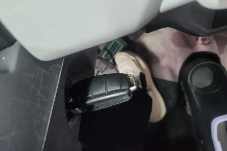 Used Chery QQ Ice Cream 2022 120km Conical Shape Lithium Iron Phosphate Vehicle Key