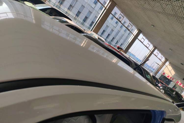 Used Wuling Hongguang MINIEV 2021 Macaron Sandwich Model 120 km Lithium NMC
