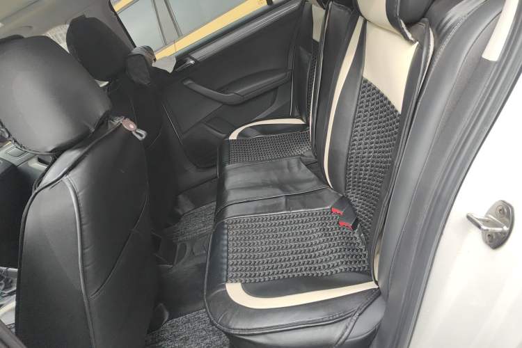 Used Volkswagen Santana 2018 1.5L Automatic Comfort Edition Left Rear Seat