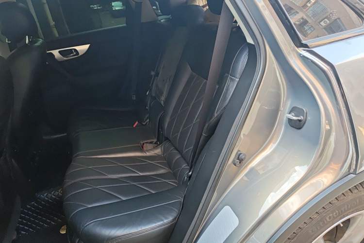 Used Infiniti FX 2010 FX35 Standard Edition Left Rear Seat