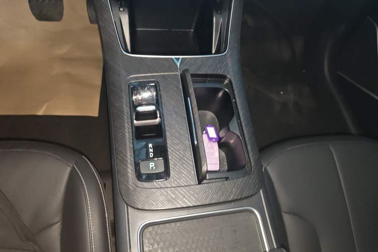 Used Venucia V DD-i 2023 110km iT Version
