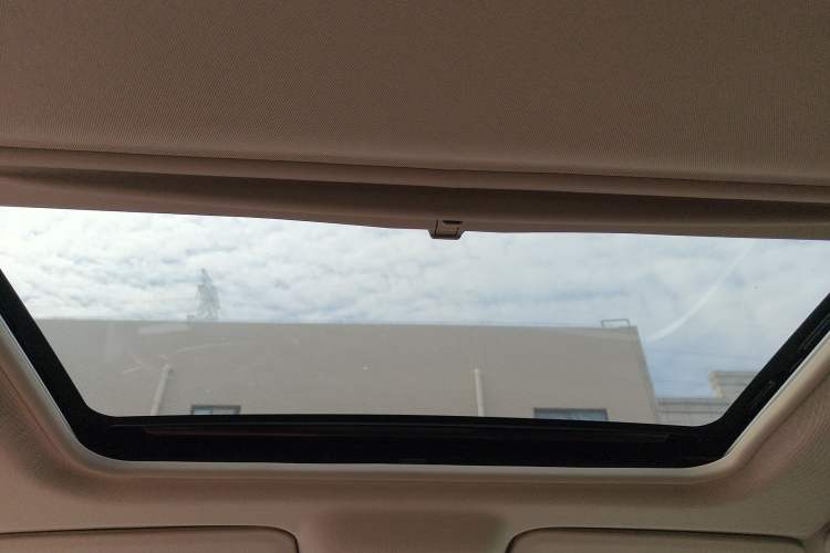 Used Buick GL8 2014 2.4L CT Luxury Business Comfort Edition Headliner