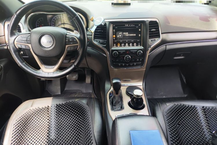 Used Jeep Grand Cherokee 2016 3.0L Comfort Navigation Edition
