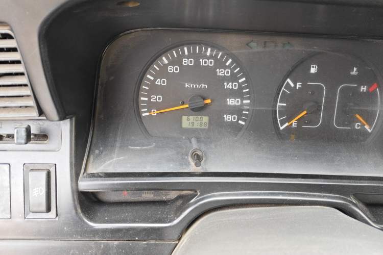 Used Jinbei Hiace  Odometer Close Up