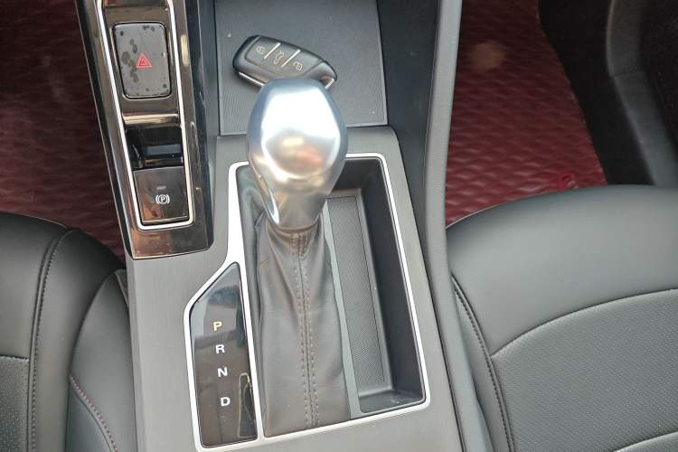 Used Roewe i5 2023 1.5L CVT Luxury Edition
